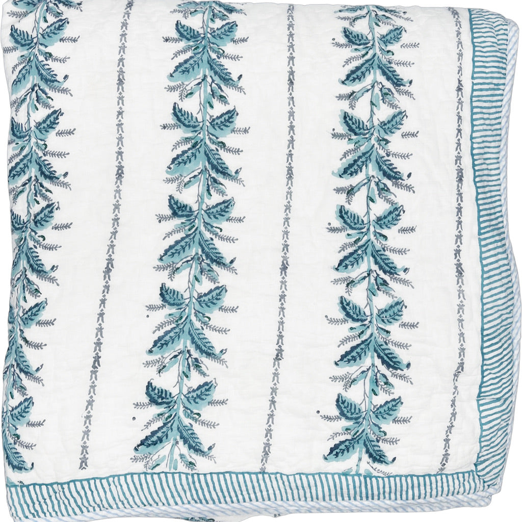 Climbing Fern Quilt, Pool